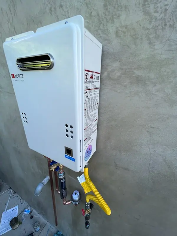 Tankless water heater installation for Collinsville homes